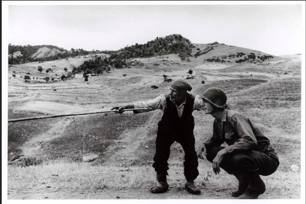 Screenshot-2024-09-23-alle-23.17.38-1024x683 Robert Capa. l’opera 1932-1954